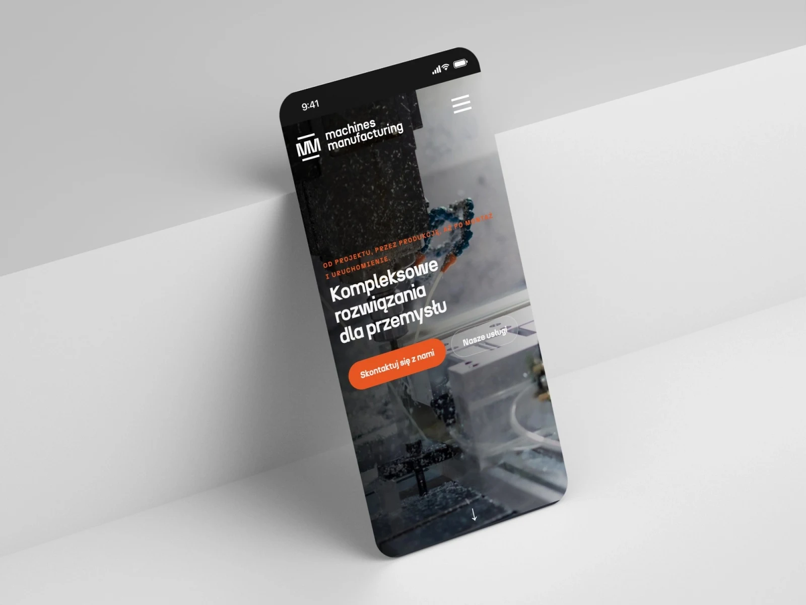 machinesmanufacturing.eu — projekt strony internetowej, mockup telefon scena schodek